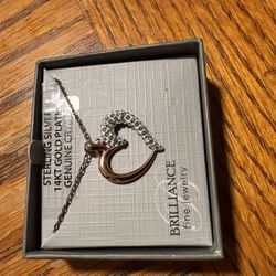 Brand New Heart Necklace 14kt Gold Plate 