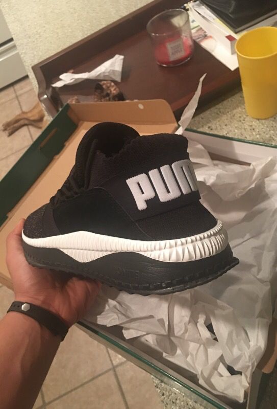 Brand new men’s puma sneakers size 13