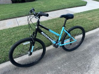 Nishiki Adult Lightweight Frame 21-speed 26-inch Wheels Trekking bike