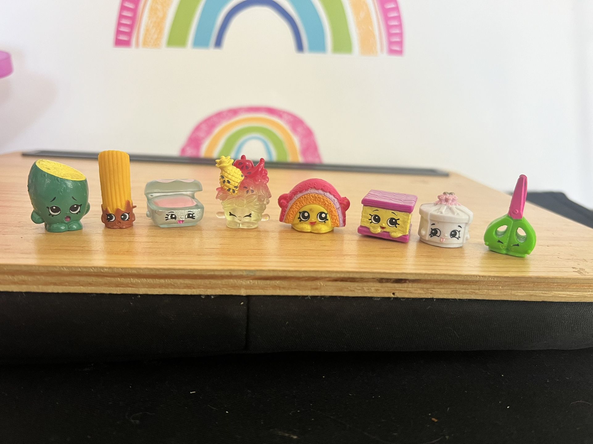 SHOPKINS BUNDLE OF 8 for $5 - ALL CLEAN LIKE NEW