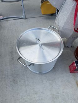 Large Aluminum Stock Pot with Lid