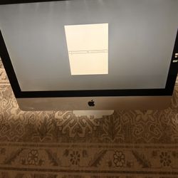 Bundle Of 2  X  iMac "Core i5" 2.5 21.5" (Mid-2011)