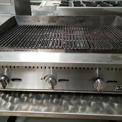 Used Dukers 36"L Radiant Broiler Natural Gas