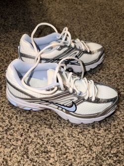 Nike air max moto 2k women size 8.5