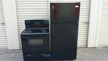 Black stove and refrigerator
