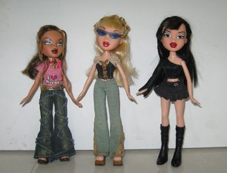 Bratz dolls MGA First Edition 2001