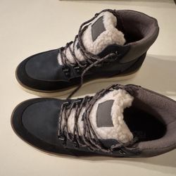 Size 5 Blue Warm  Dressy Boys Boots 