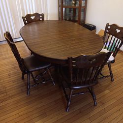 Old Wooden Table With 4 Chairs 
