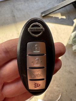 Nissan Smart Key Fob — 4-Button OEM
