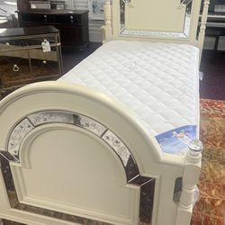 Beautiful Twin Bed frame With Mattress 