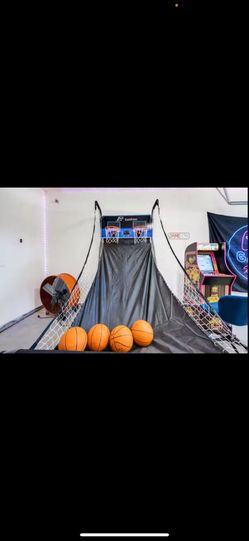 Basketball Pop A Shot Eastpoint Great Condition With Balls Included