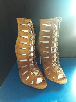 Lola shoetique high heels