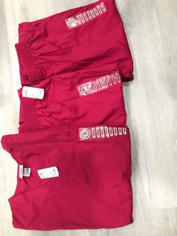 Brand new pair of scrubs size small