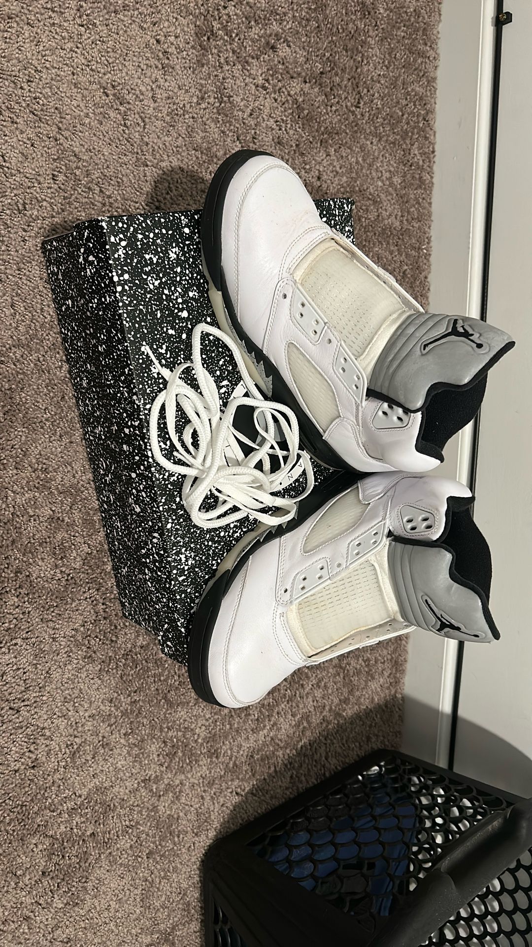 Brand New Jordan’s Size 9. Retro 5s