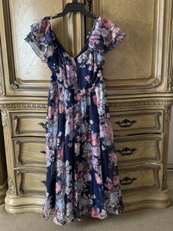 Beautiful Médium (New) Dress