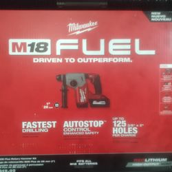 Milwaukee Rotary Hammer Kit