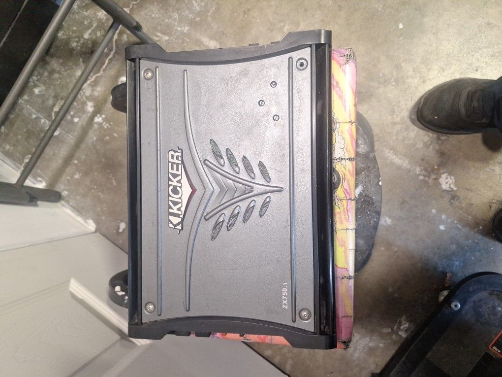 Kicker Amp Zx750.1