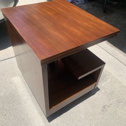 ***Unique Solid Mahogany Table***