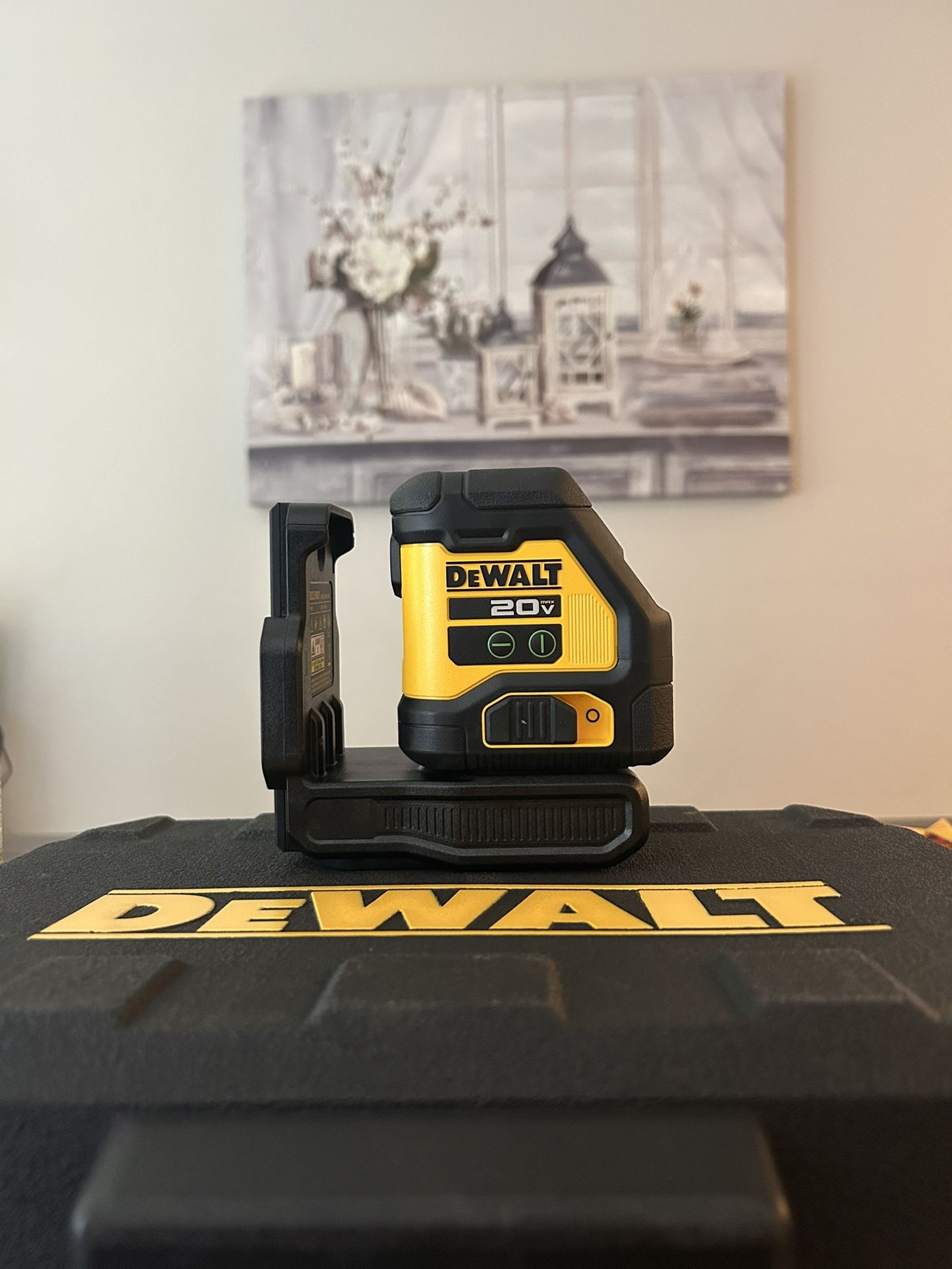 DEWALT 20V MAX, Laser Level, Cross Line Laser, Green, Bare Tool Only