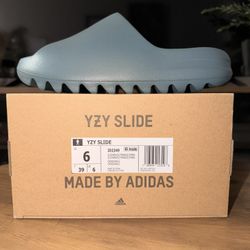 YEEZY SLIDE