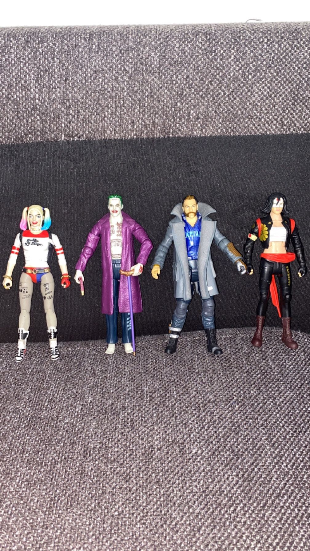 DC SUICIDE SQUAD ACTION FIGURES