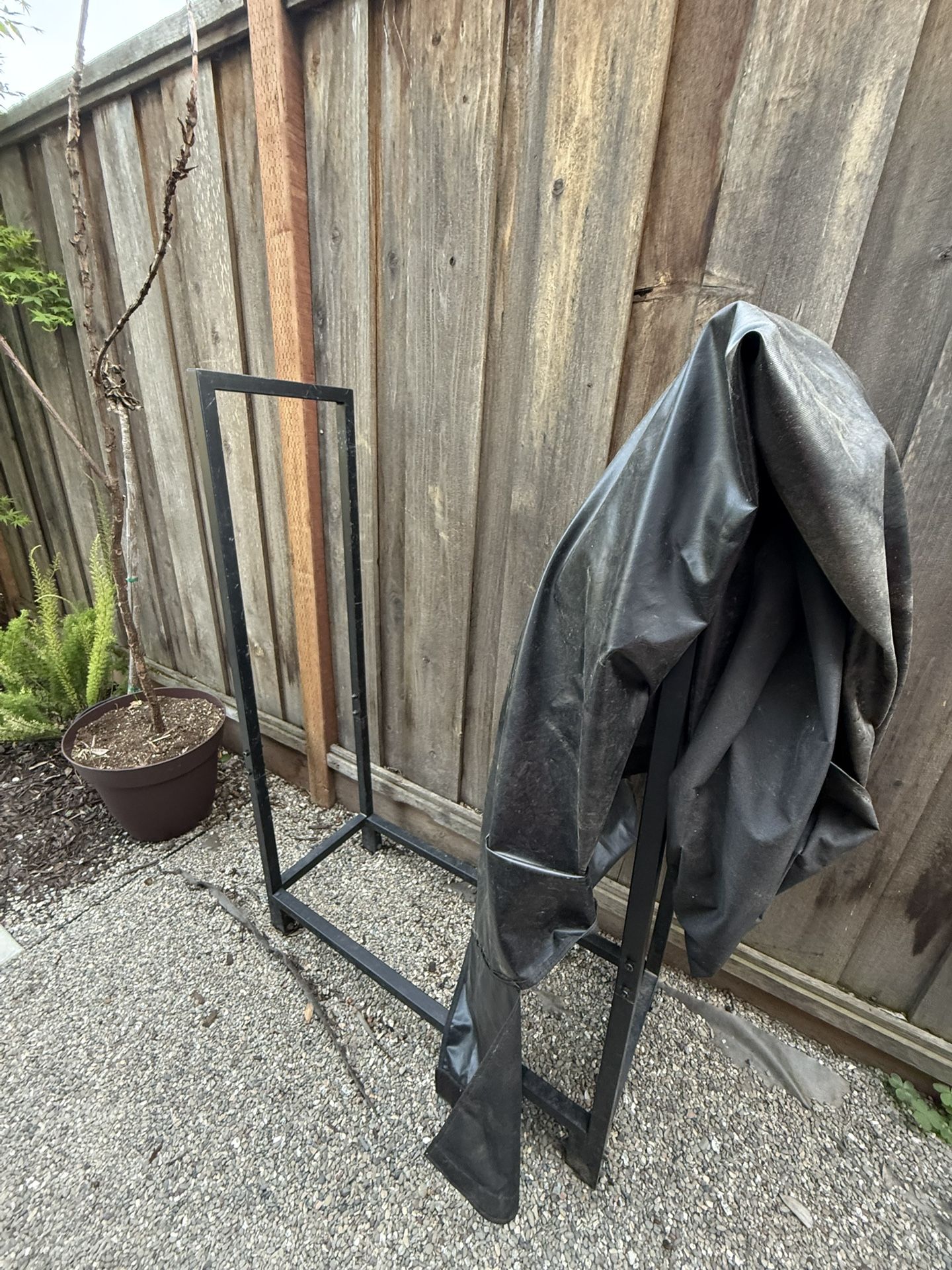 Free Log Wood Stand And Cover
