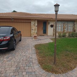 Garage Sale/ Moving Sale Coral Springs 