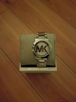 Mk watch