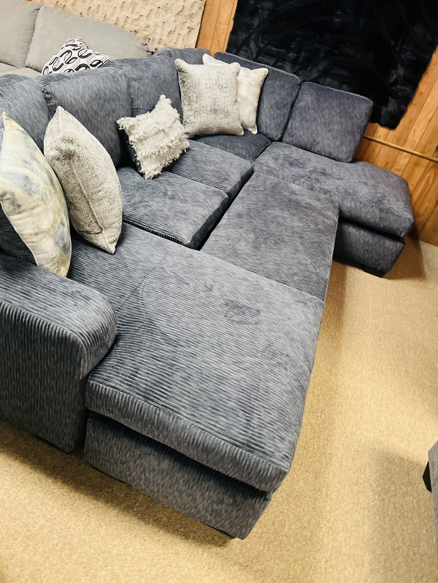 Stunning Stylish Cozy Sectional!