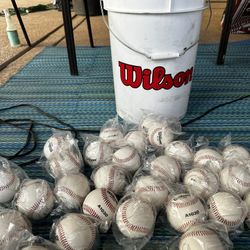 Wilson Bucket Baseballs A1030