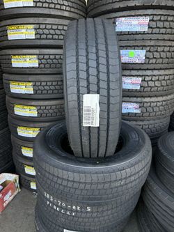 285/70r19.5 Perelli AP Steer Tire