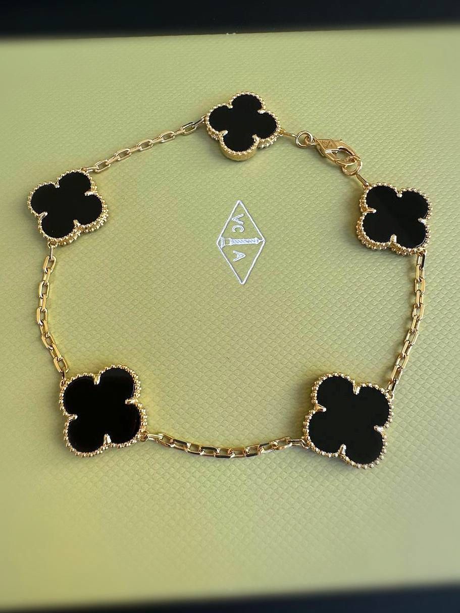 18k yellow gold Van cleef Alhambra style Black Onyx 5 motifs clover shape stone bracelet