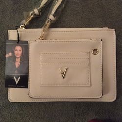 Vanessa Williams Lush Collection Zip Clutch Purse. Off White. BRAND NEW,.