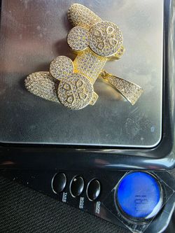Pendant jewelry