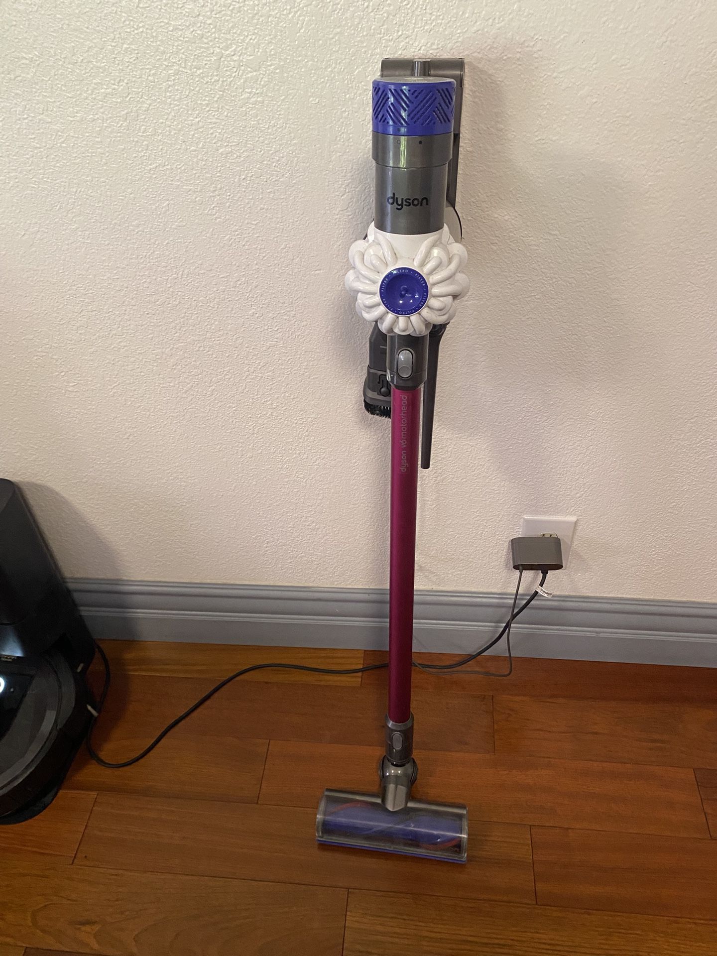 Dyson V6 Vacuum Cleaner