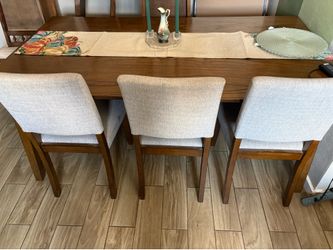 Dining Table W/ 6 chairs