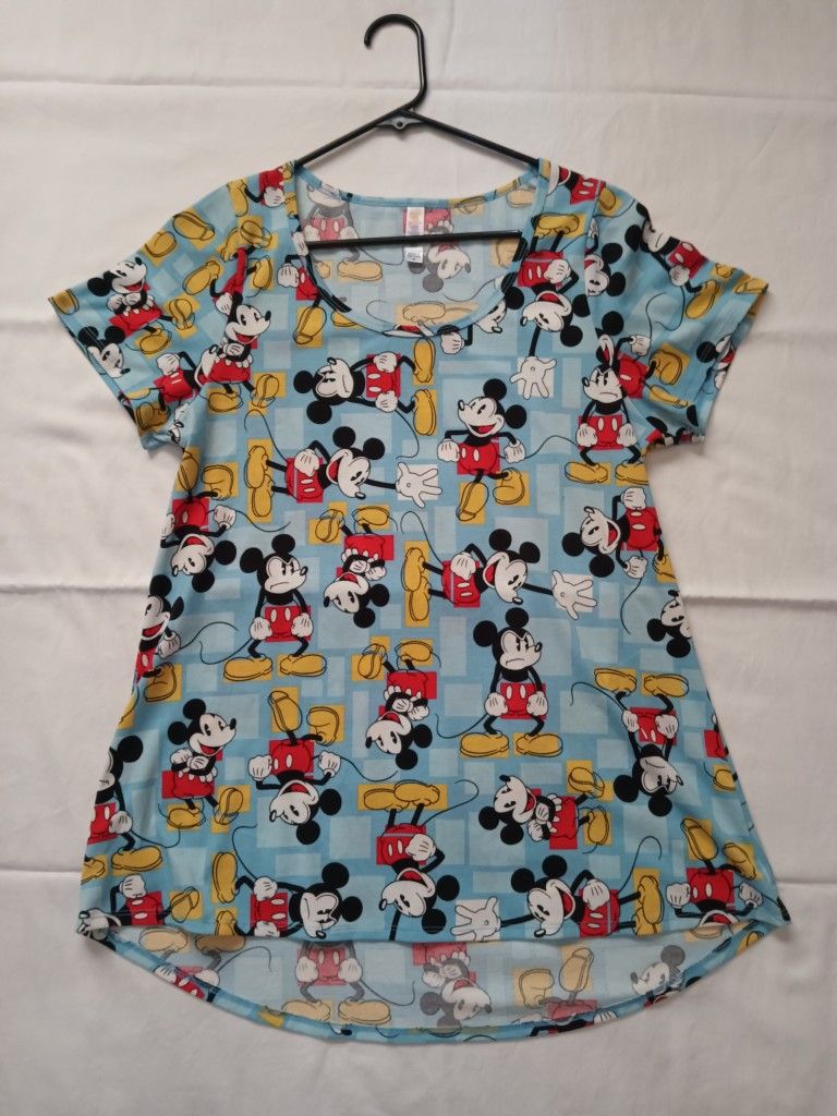 LuLaRoe Disney Mickey Mouse Short Sleeve Classic-T Size Medium 