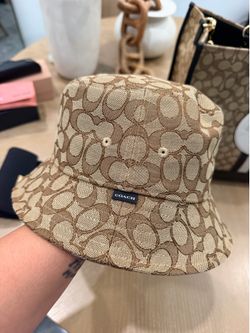 Coach hat