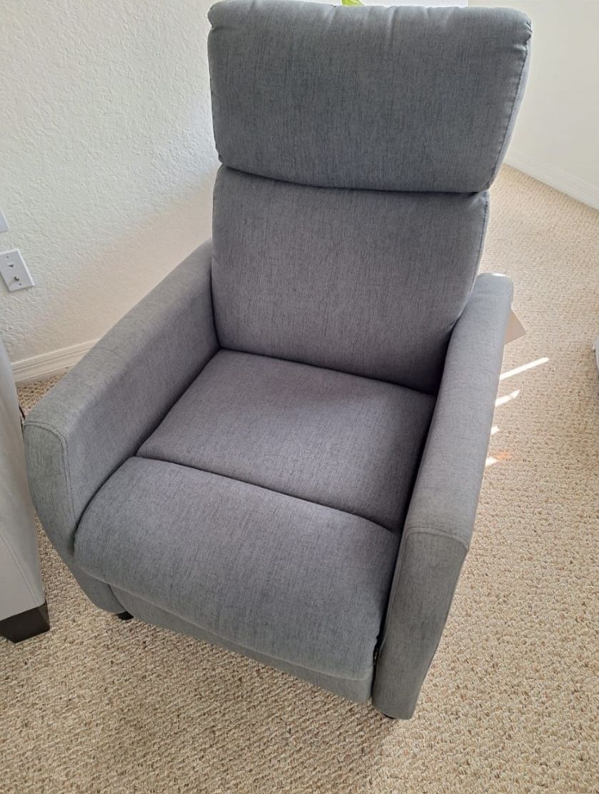 Reclining Chair 