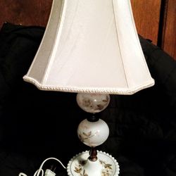 VNTG. Milk Glass Lamp 