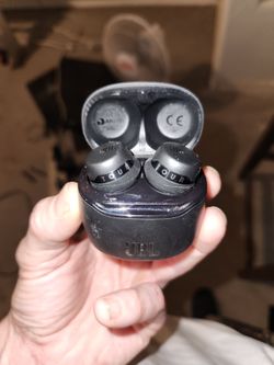 Jbl tour pro headphones
