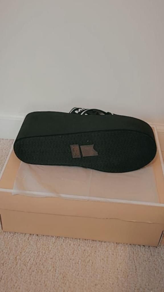 Authentic Michael Kors Sandals For Women Size 9