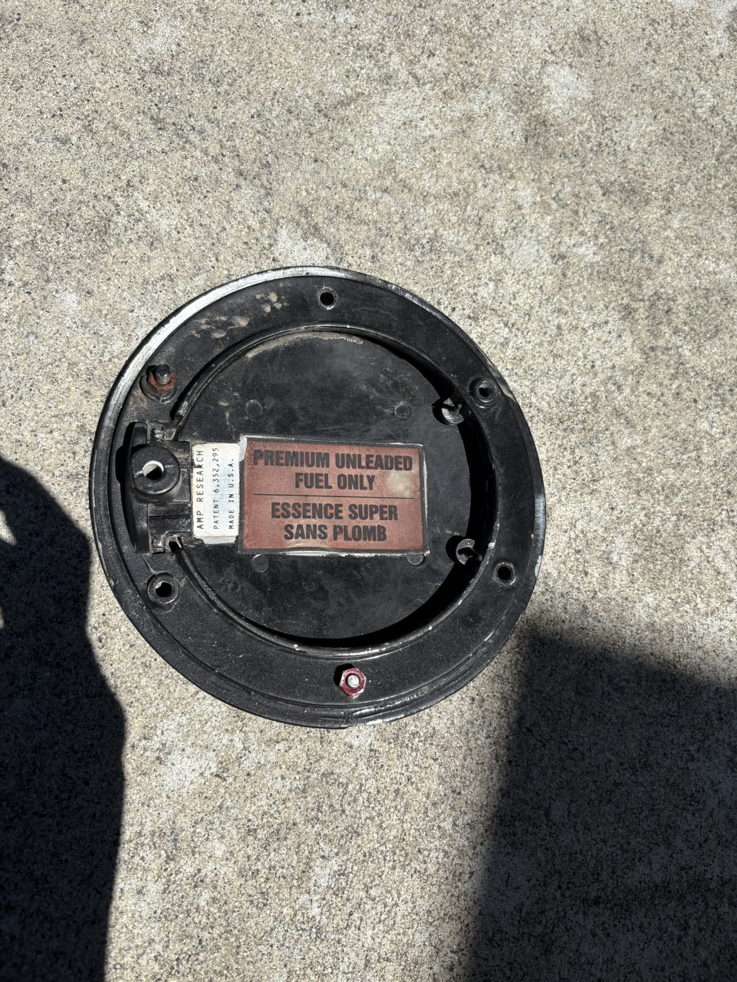 99-05 Gas Cap Carbon Fiber