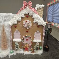 Hand Crafted Christmas Decorations/gingerbread Village