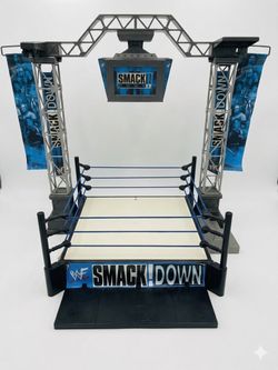 TALKING WWE/WWF SmackDown ring playset