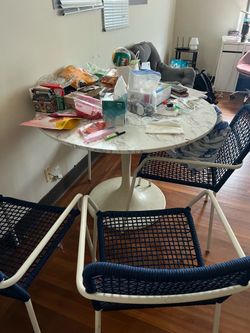 Circular Dining Table