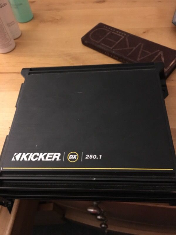 Kicker dx 250.1 sub amp