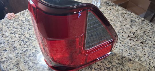 2024 -2026 ford f150 taillight