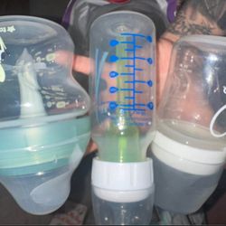 BABY BOTTLE MIX LOT