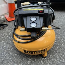 Pancake Air Compressor 6 Gallon 